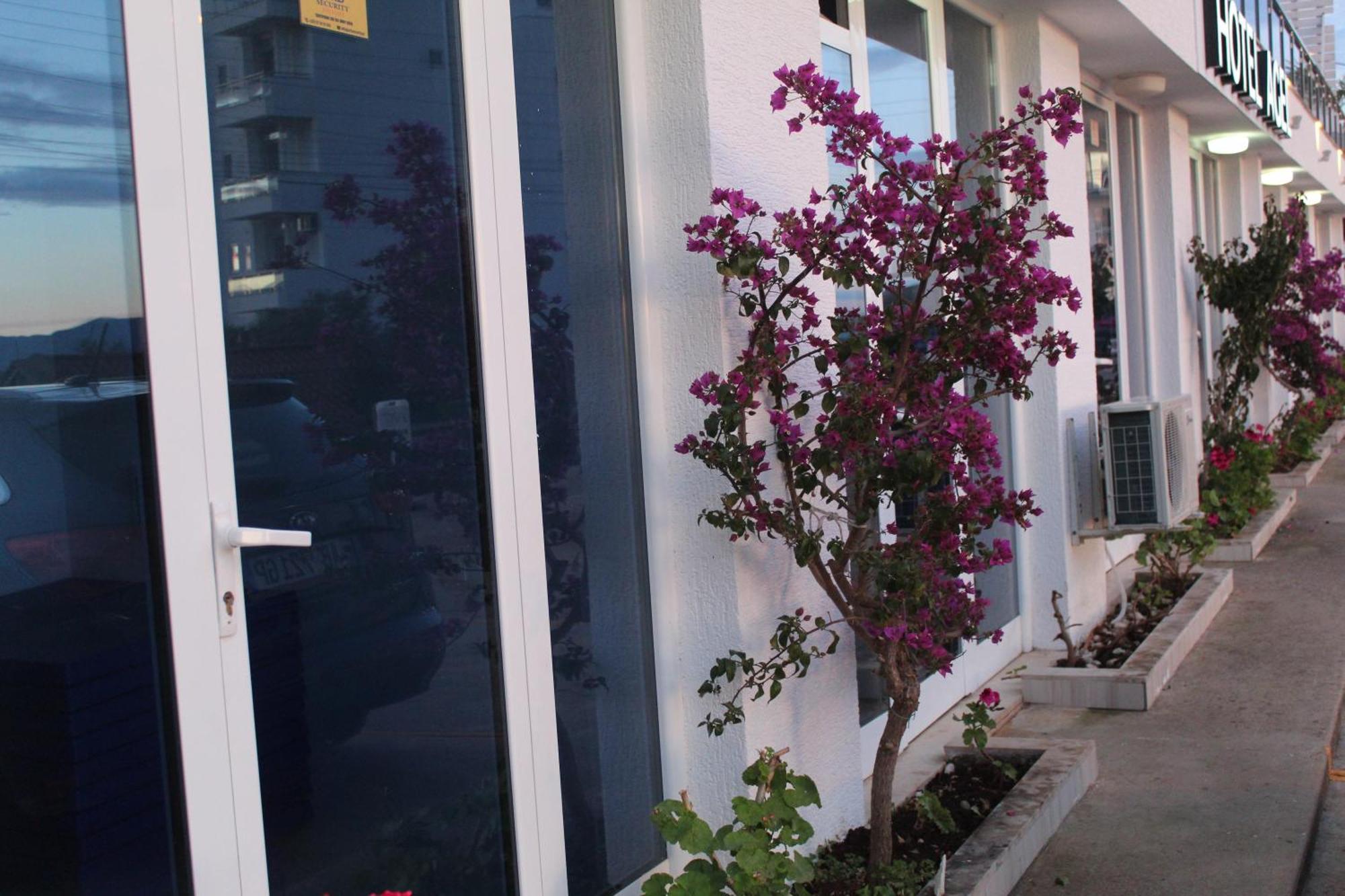 Hotel Agel Sarande Exterior photo