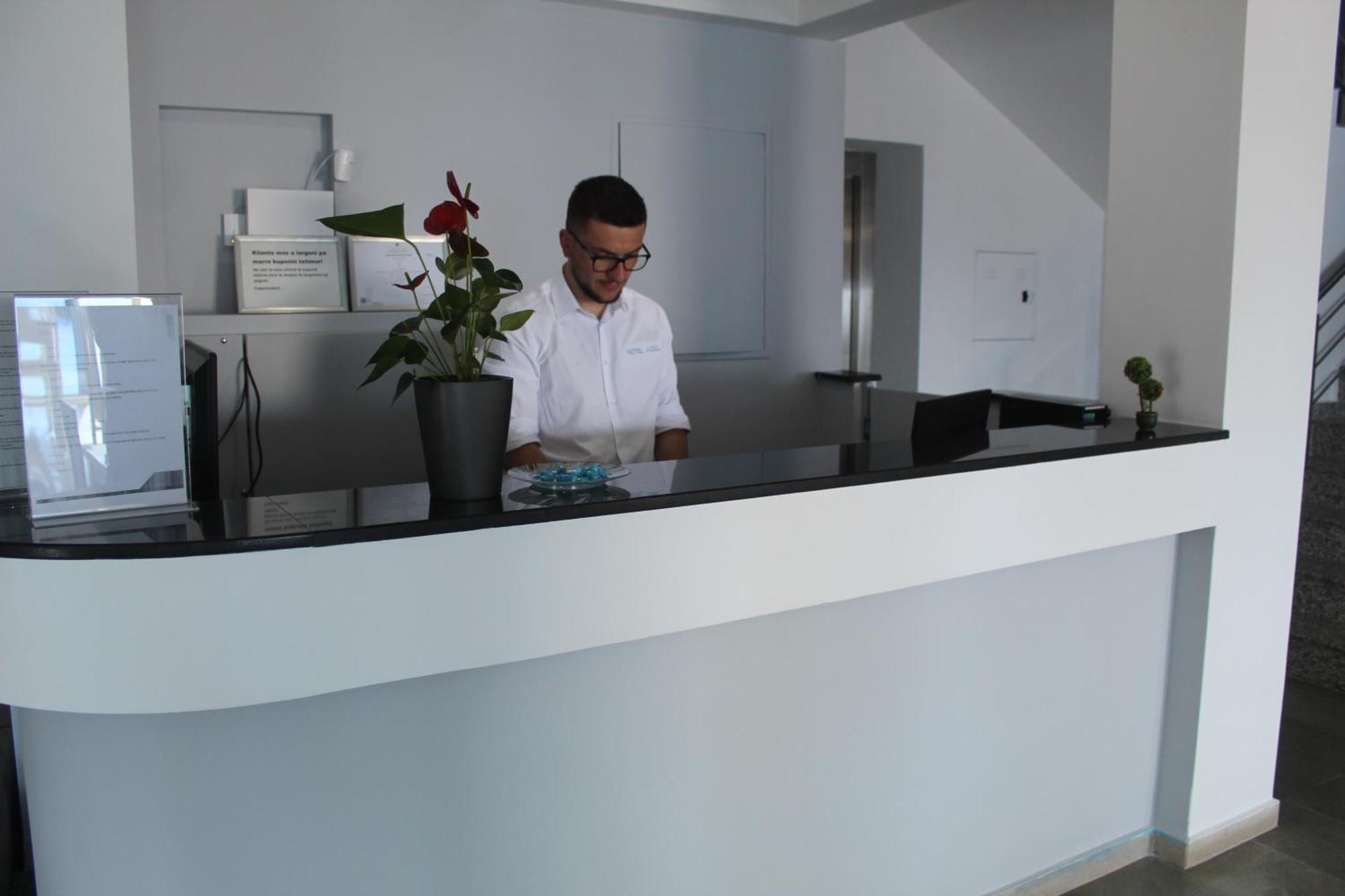 Hotel Agel Sarande Exterior photo